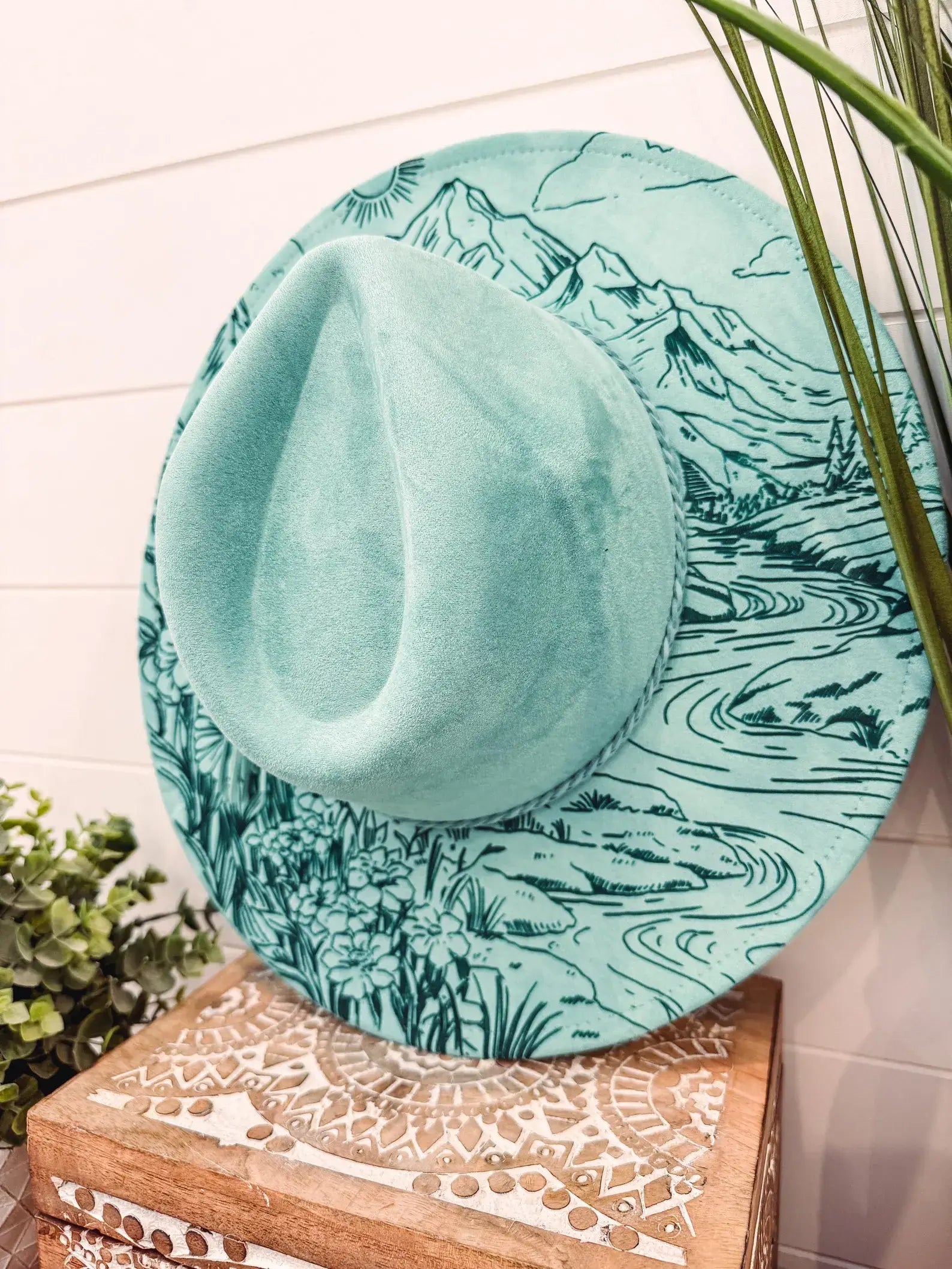 Engraved Floral Mountain Hat
