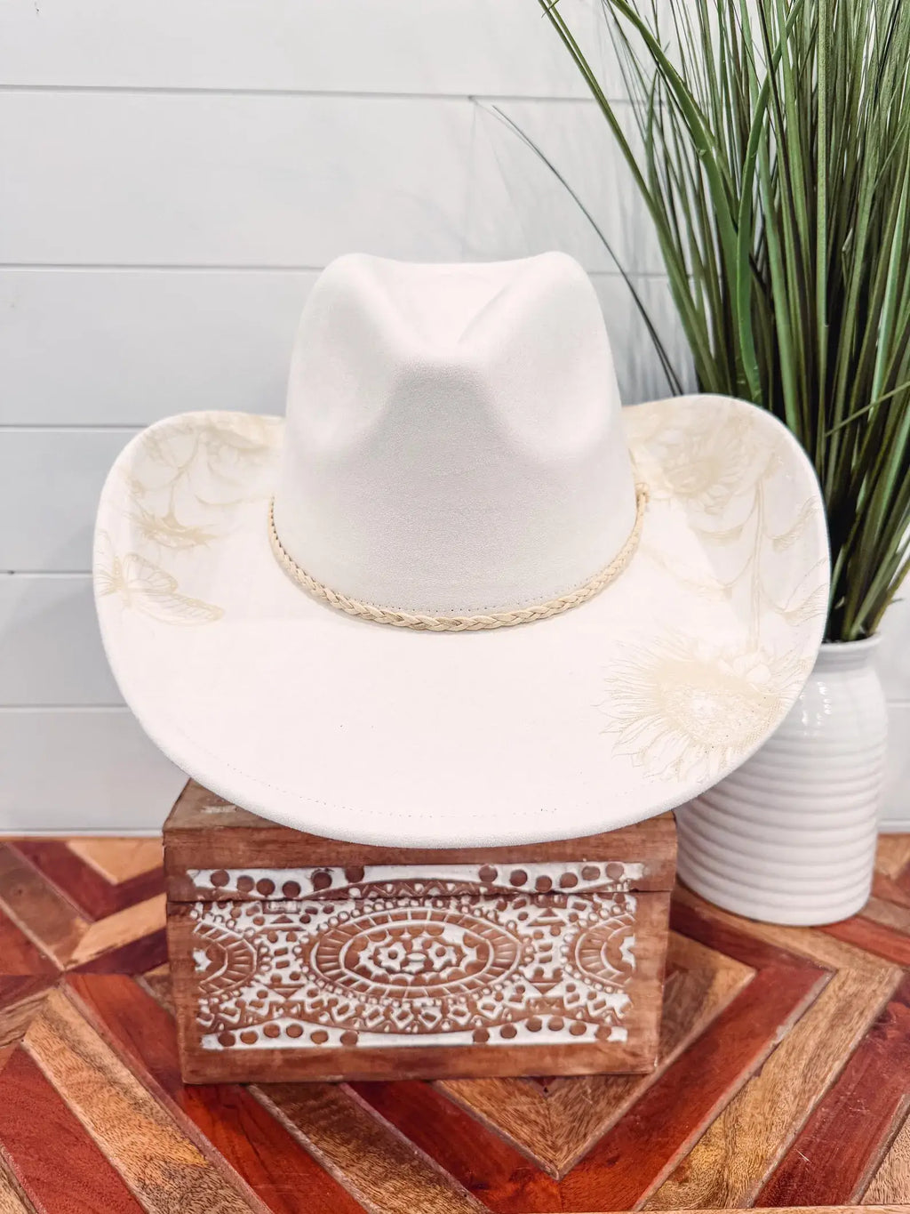 Engraved Floral Hat