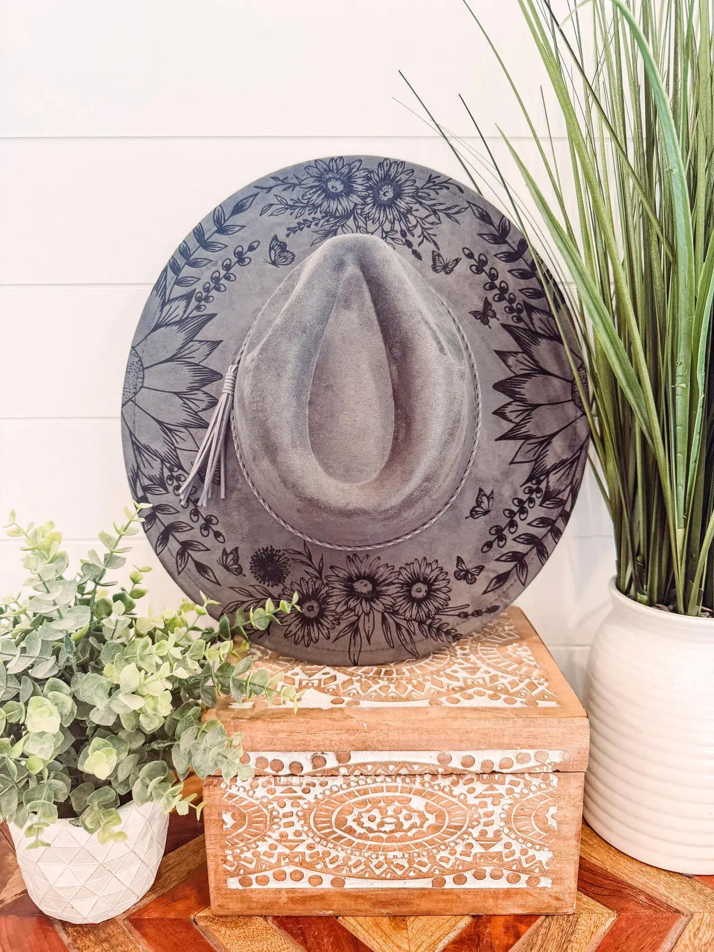 Engraved Floral Hat