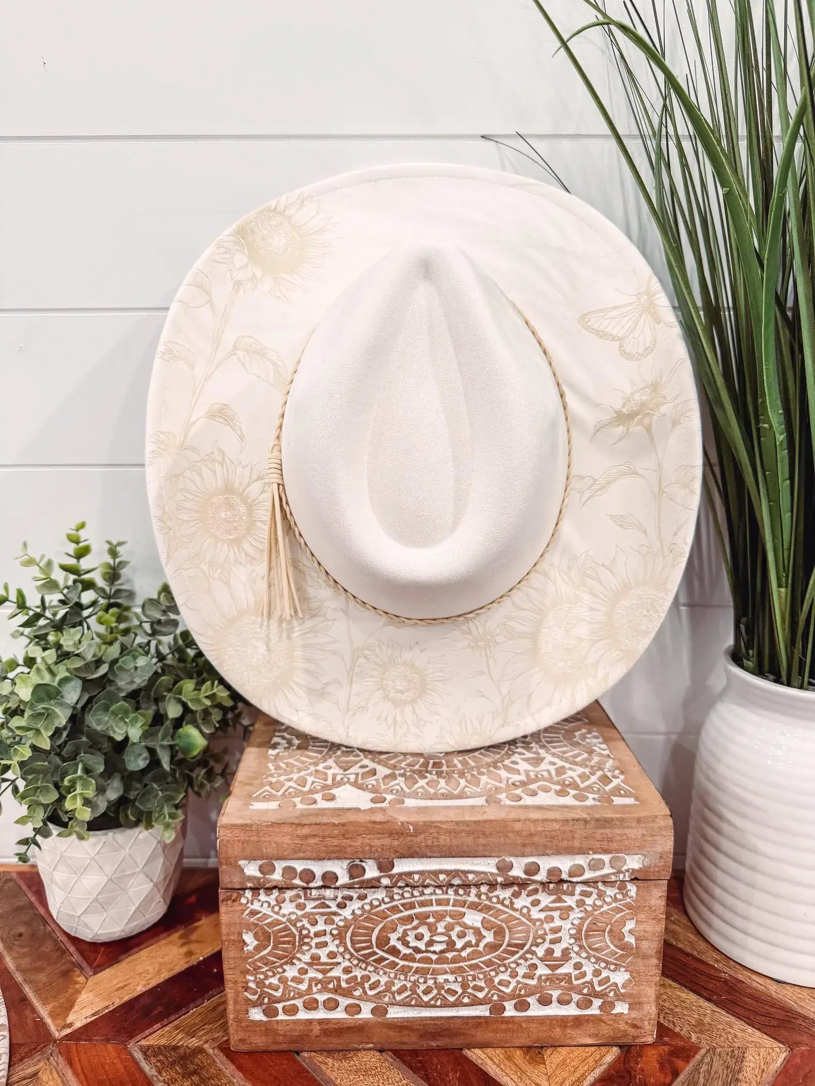 Engraved Floral Hat