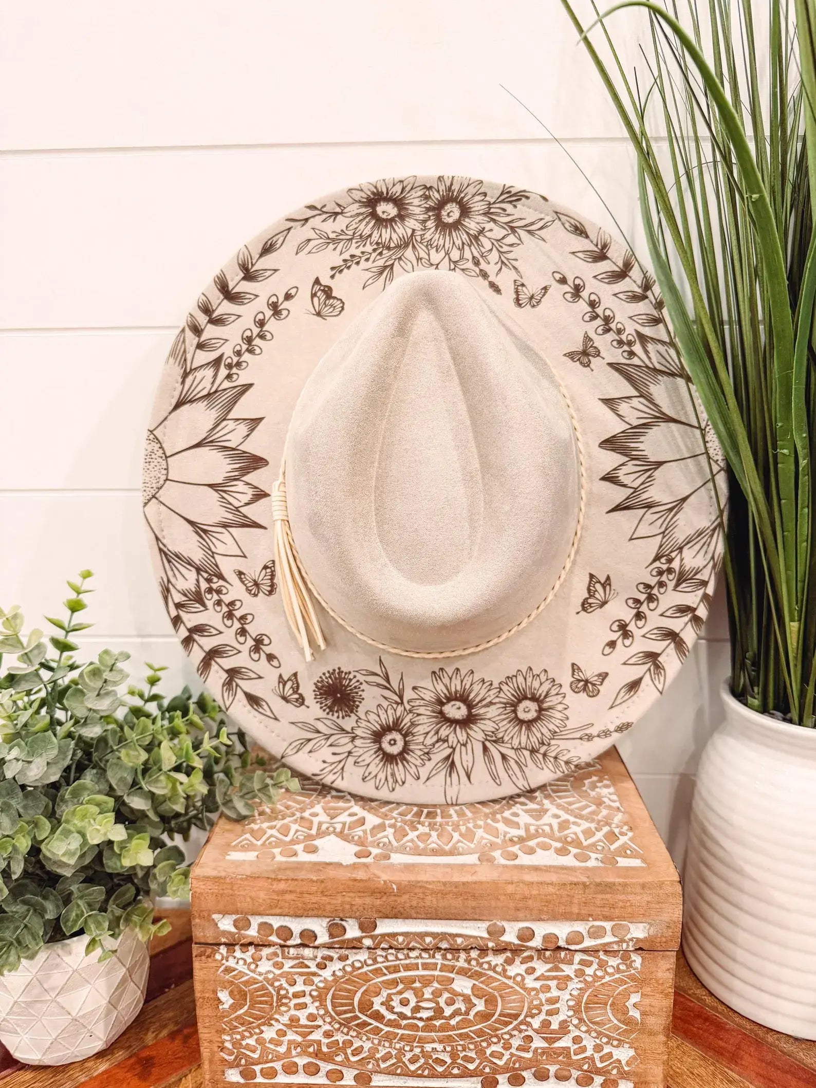 Engraved Floral Hat