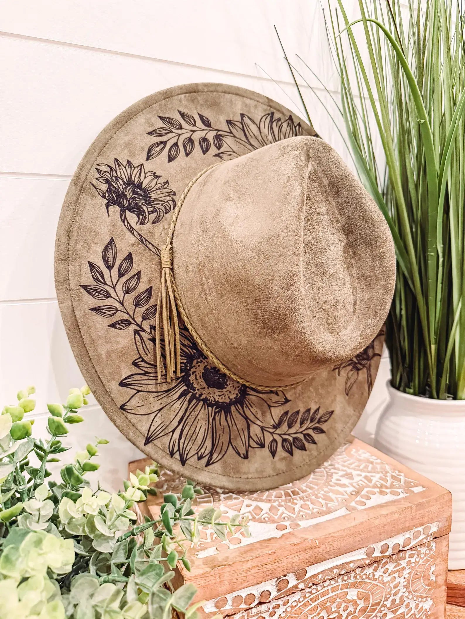 Engraved Floral Hat