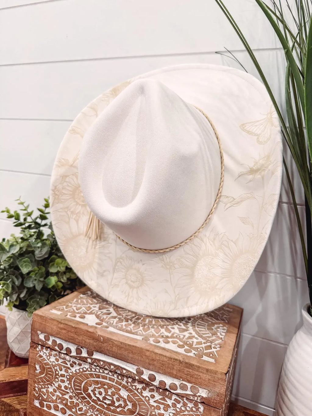 Engraved Floral Hat