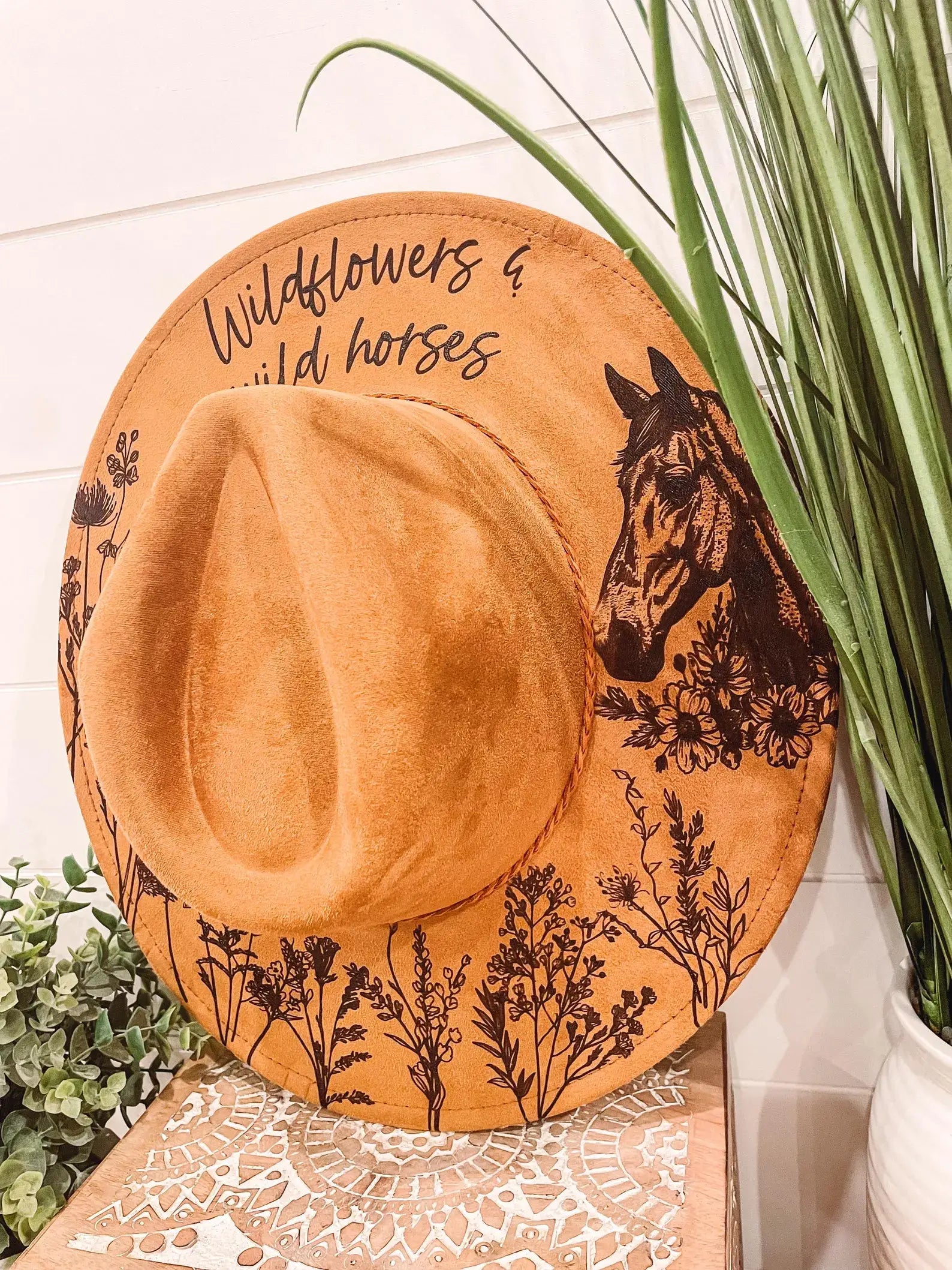 Engraved Wildflowers & Wild Horses Hat