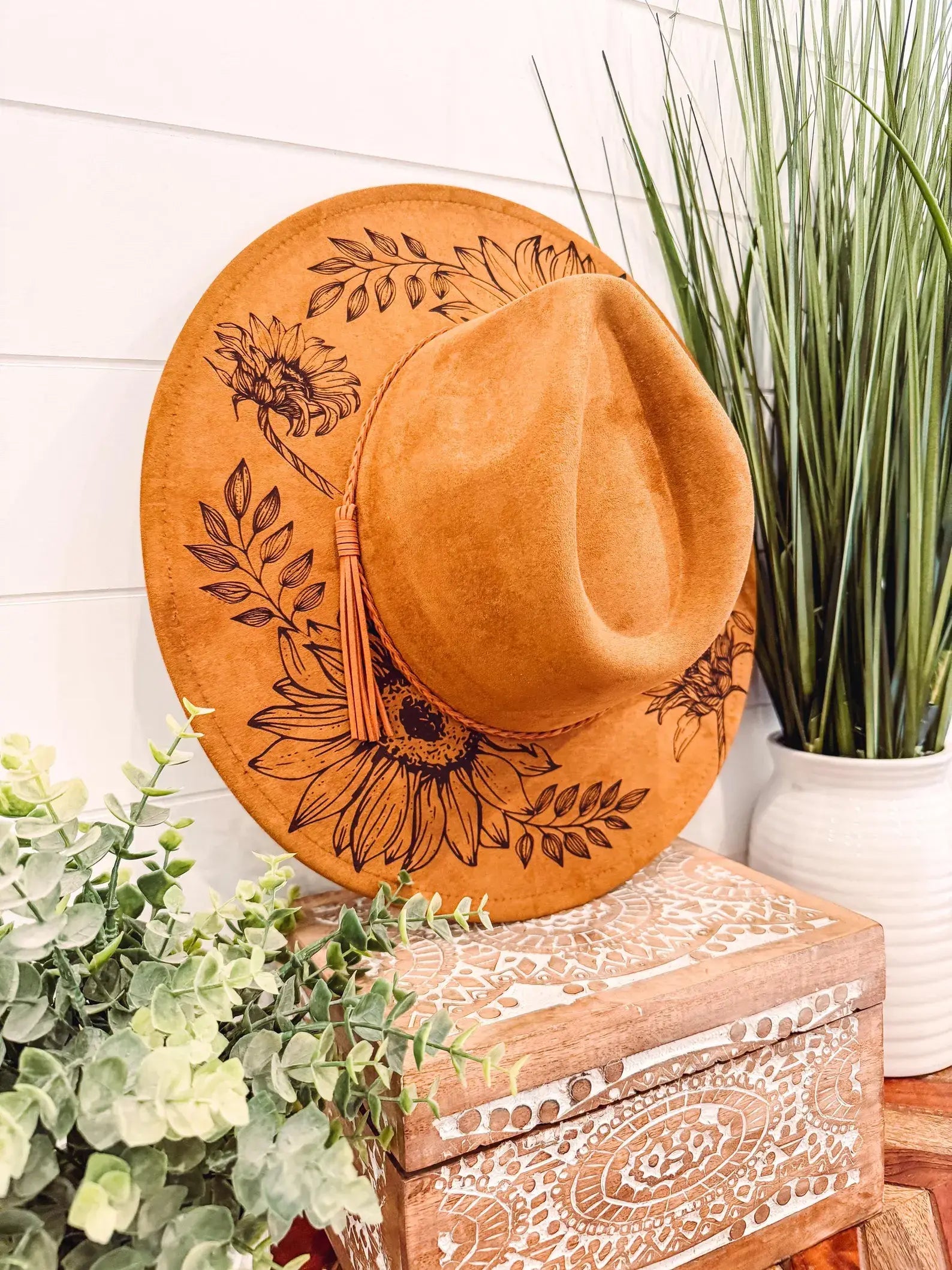 Engraved Floral Hat