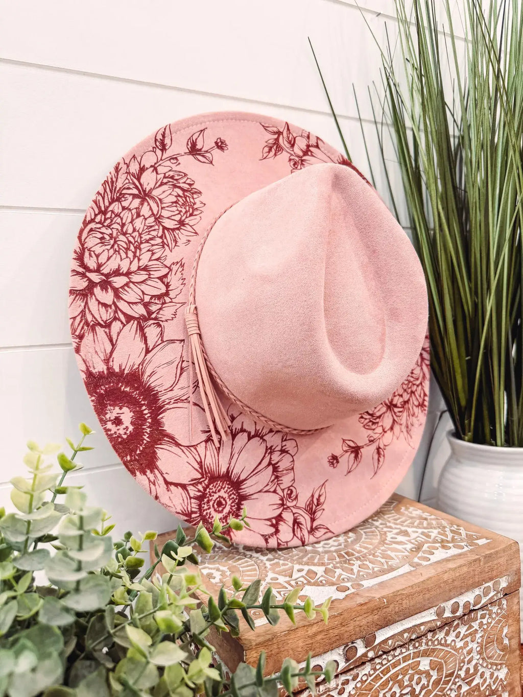Engraved Floral Hat