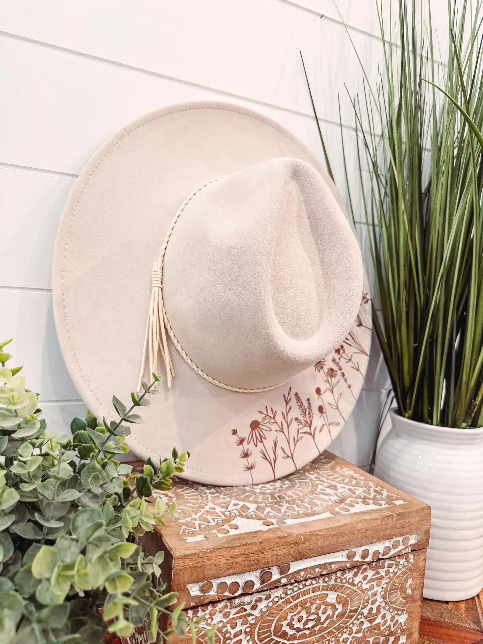 Engraved Floral Hat