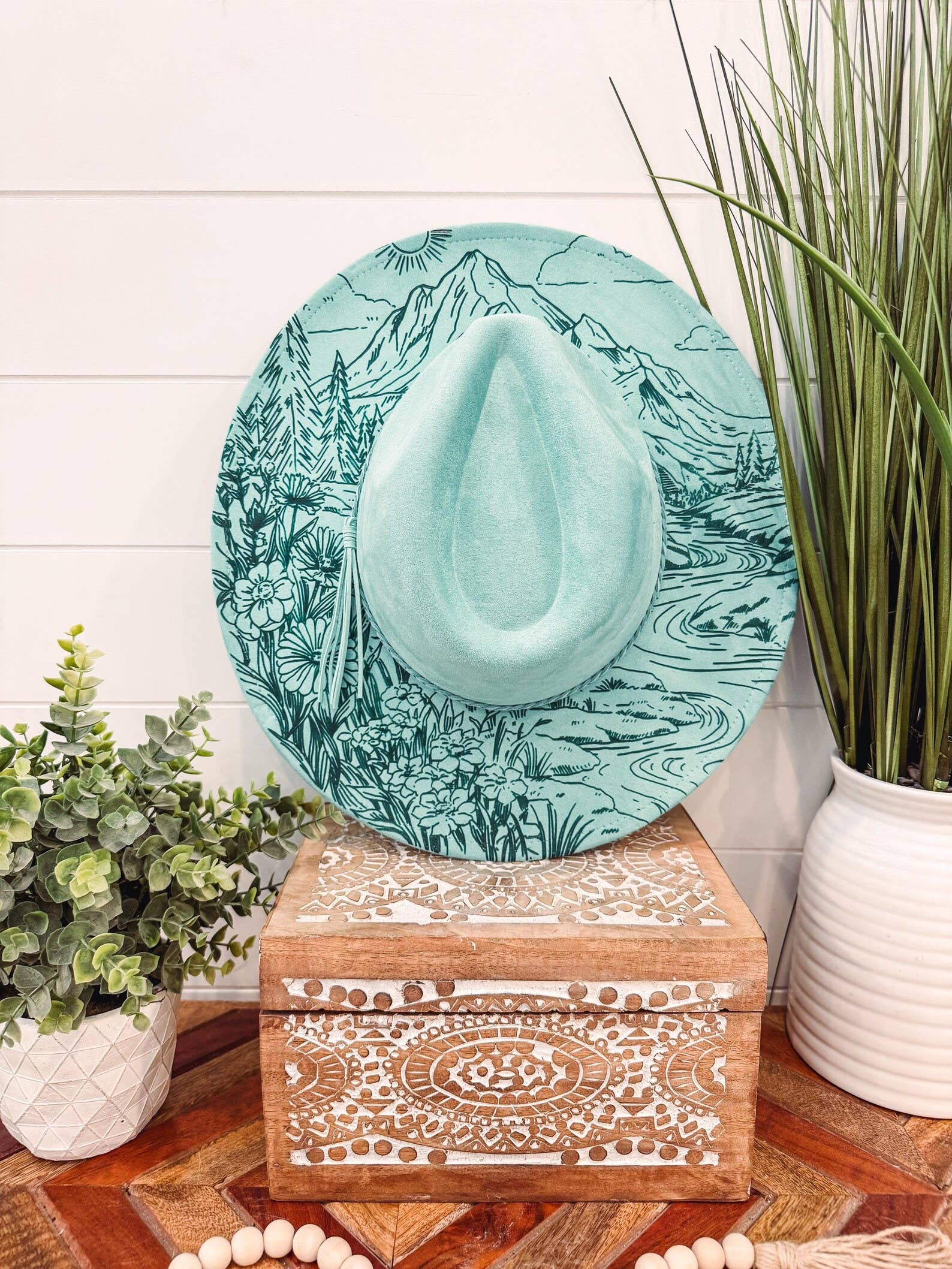 Engraved Floral Mountain Hat