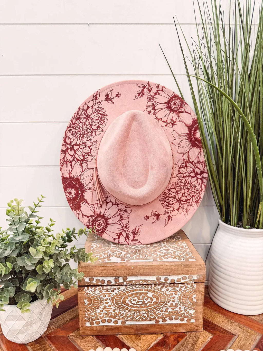 Engraved Floral Hat