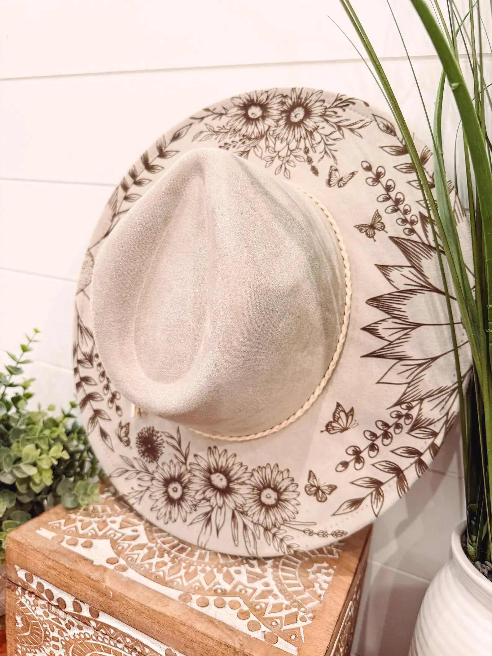 Engraved Floral Hat