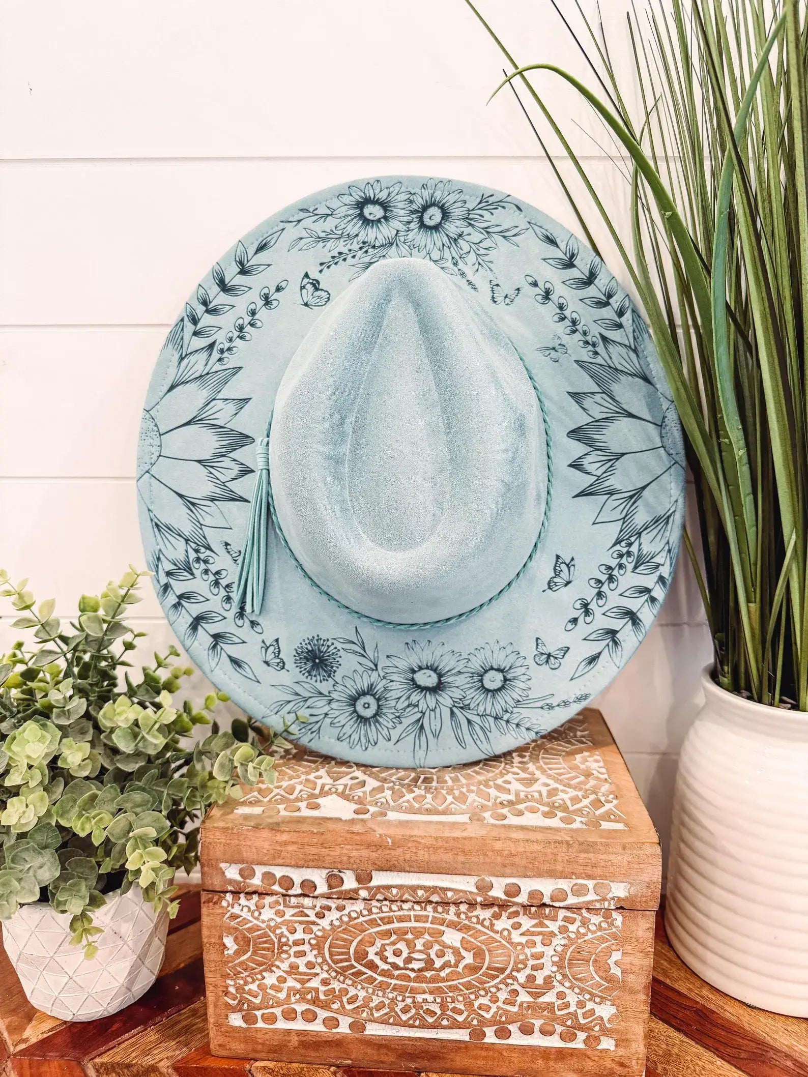 Engraved Floral Hat