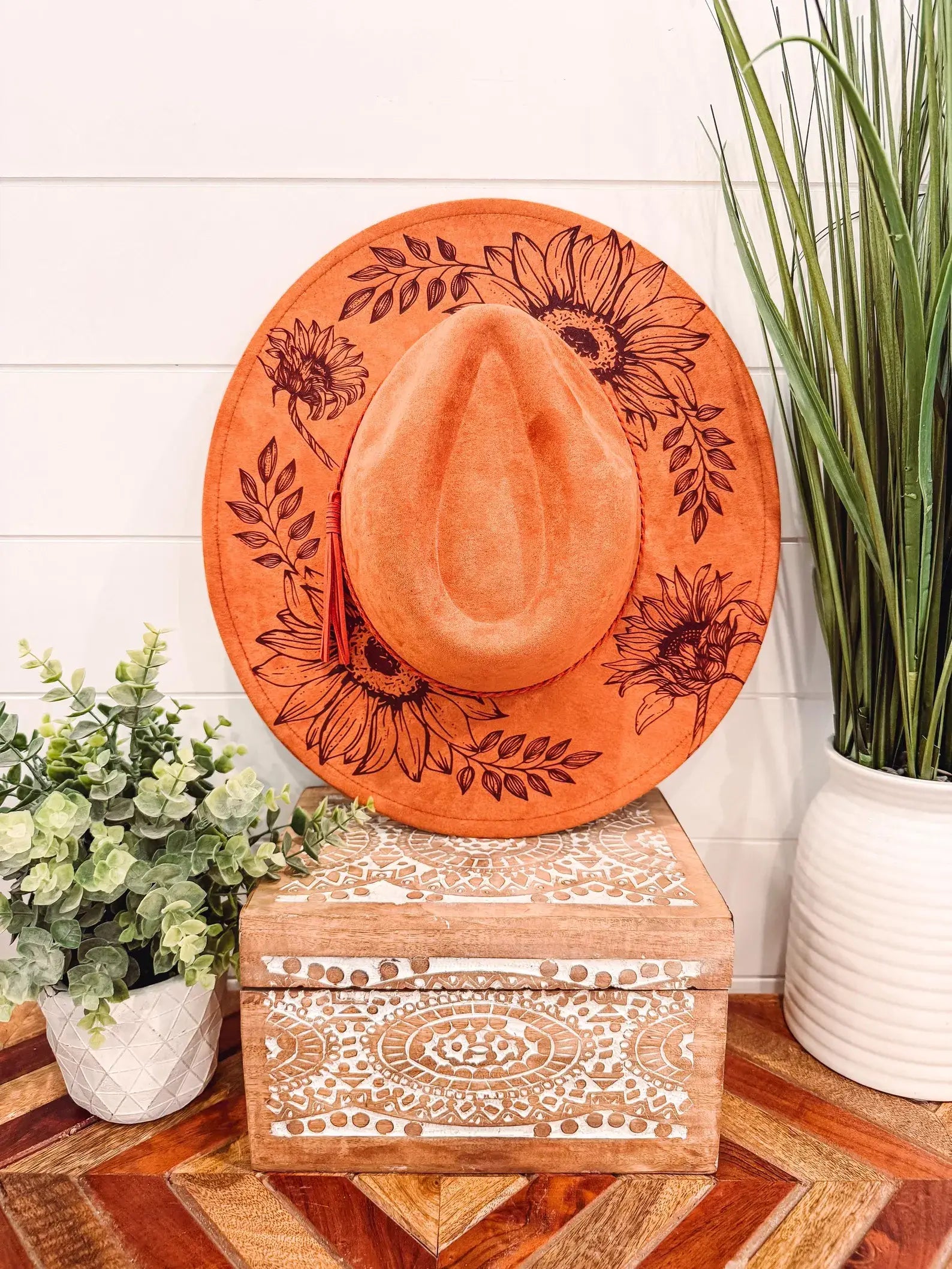 Engraved Floral Hat
