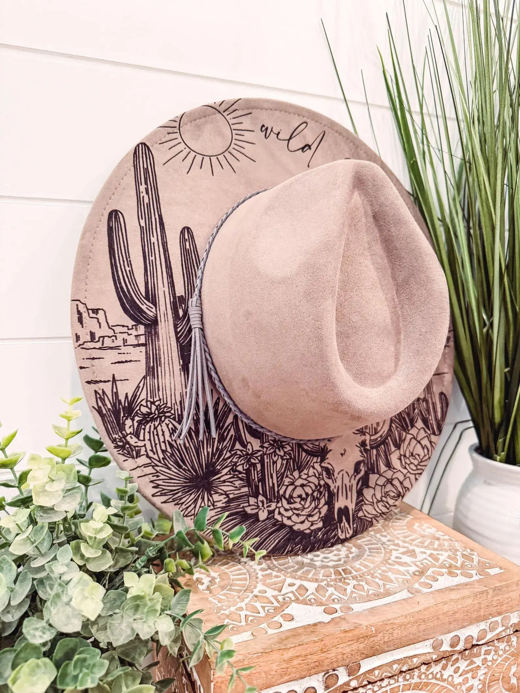 Engraved Desert Scene Hat