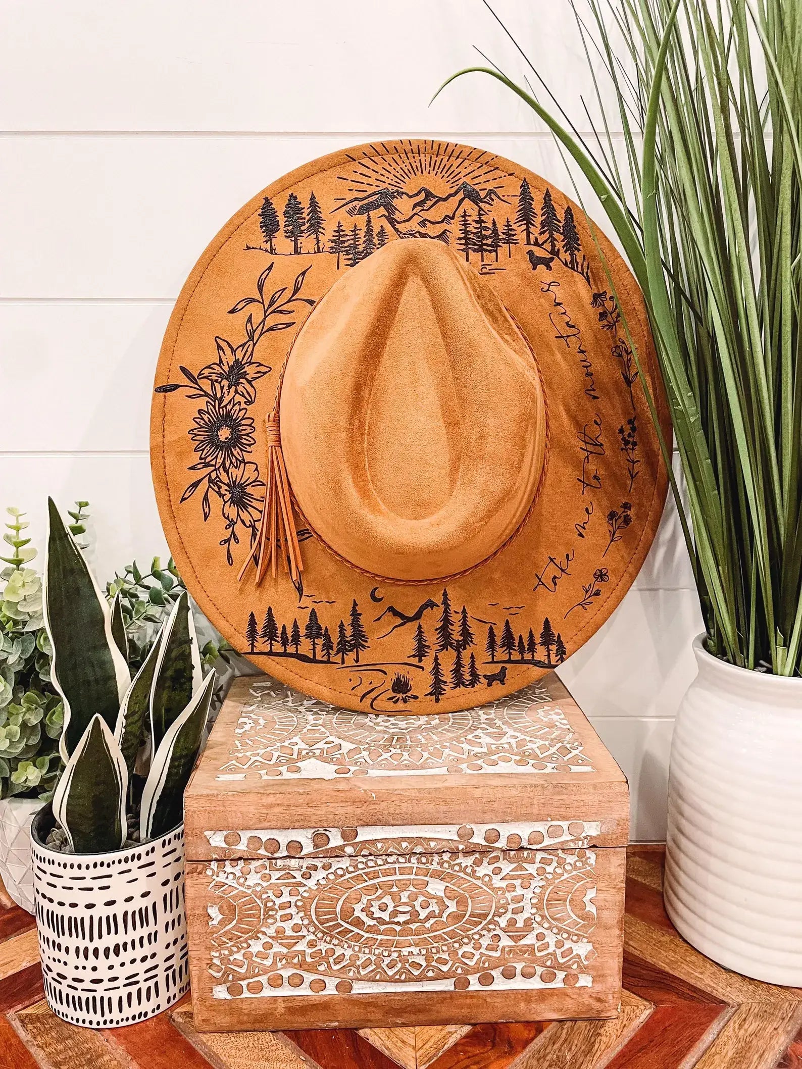 Engraved Floral Mountain Hat