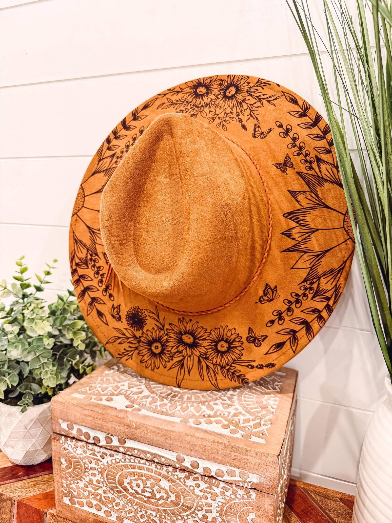 Engraved Floral Hat