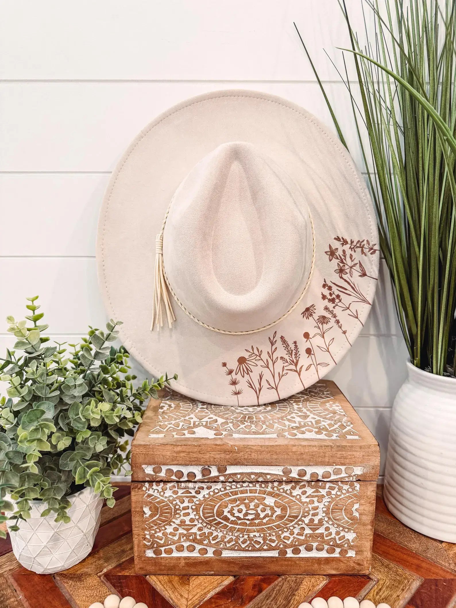 Engraved Floral Hat