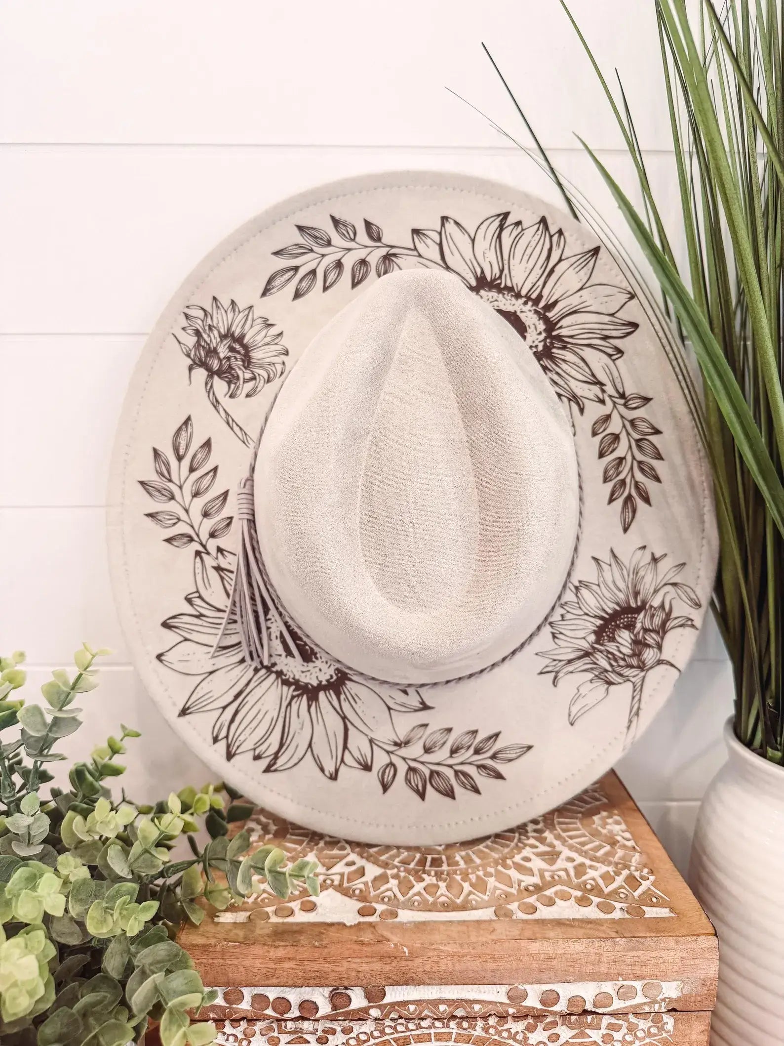 Engraved Floral Hat